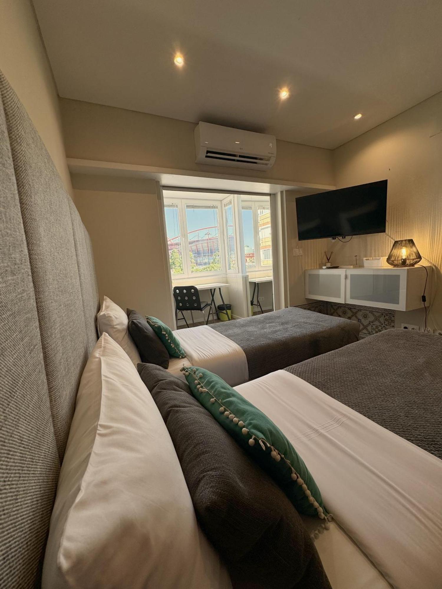 Lx Art Flats | Flat Two Hotel Lisbon Bagian luar foto